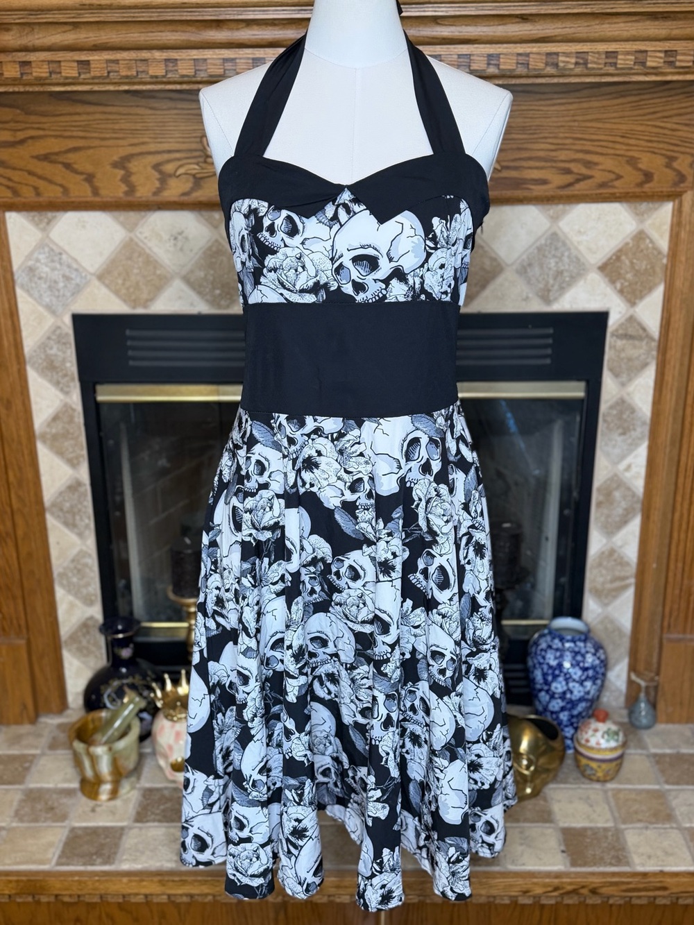 Retro Stage Black & White Skull Print Halter Dress Women’s Size XL